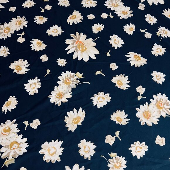 Andrea Zanellato Dark Blue Floral Scarf Made in Italy|Vintage-Inspired Daisies - Picture 5 of 6